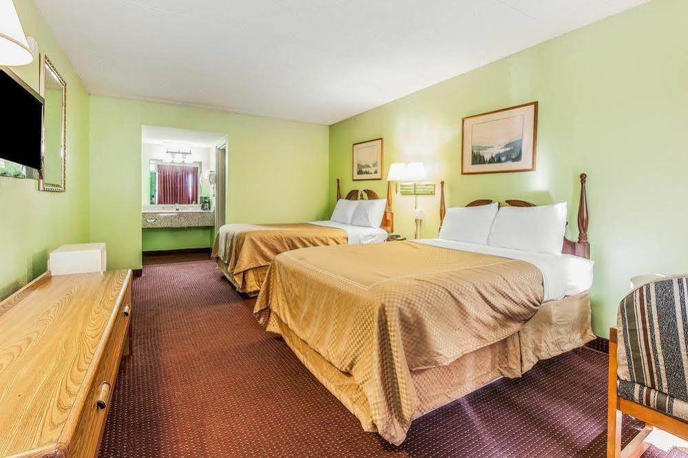 Rodeway Inn Renfro Valley Mount Vernon Dış mekan fotoğraf